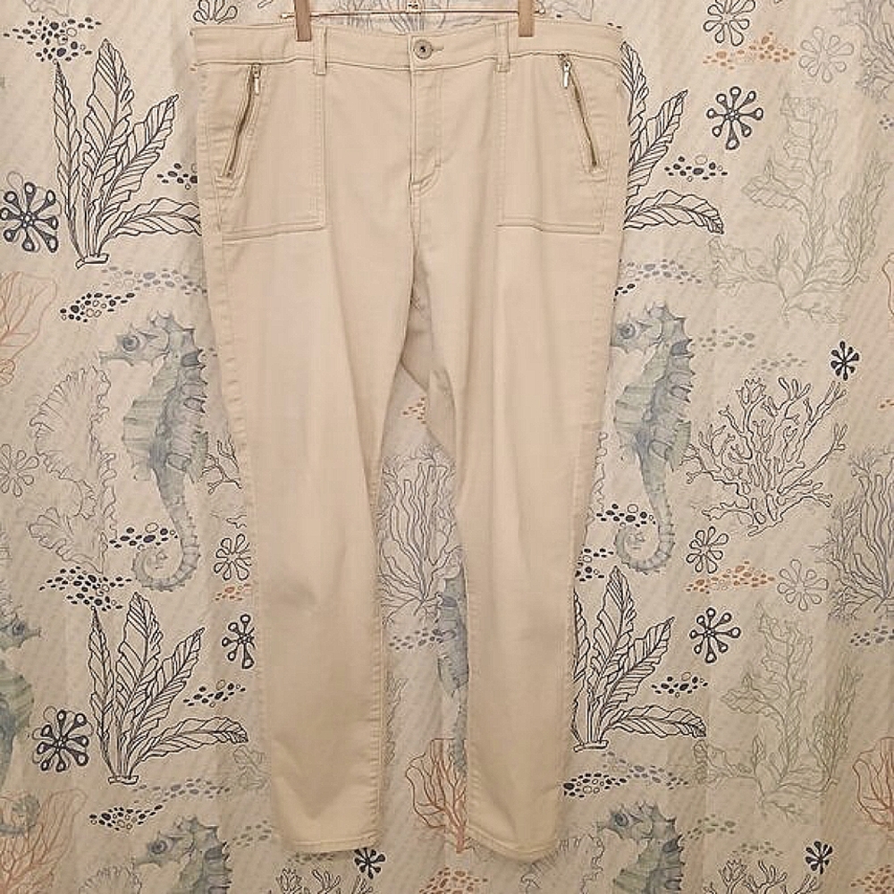 Jordache Women’s Cream-Colored Straight-Leg Soft-Touch Ankle Pants SIZE 18